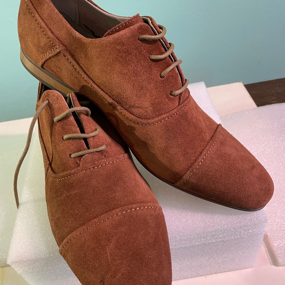 brand new Calvin Klein shoes, size 7 1/2